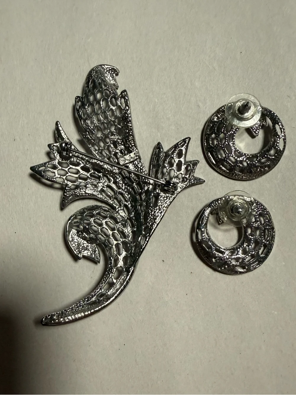 Jonette Jewelry Vintage Silver Filigree Leaf Spray Brooch and Earrings Set
